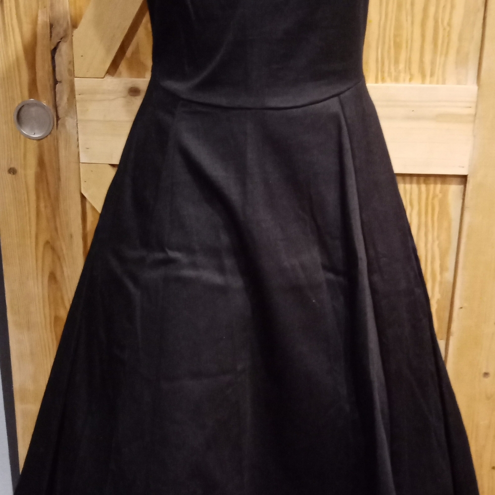 Super cute black dress - Picture 5 of 8